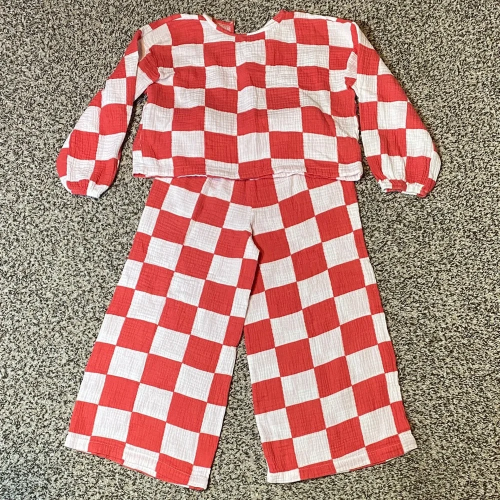Minimalist Folk Co 2 piece set 6/7
